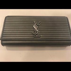 Authentic saint Laurent clutch brand new
